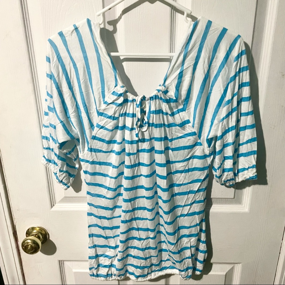 Old Navy Keyhole Tie Neck Blouse // Size S
